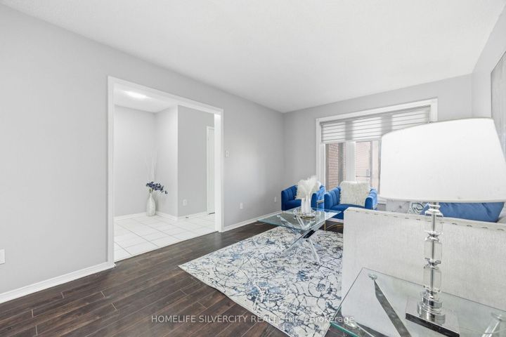 Photo 16 at 77 Tulip Drive, Fletcher's Creek South, Brampton