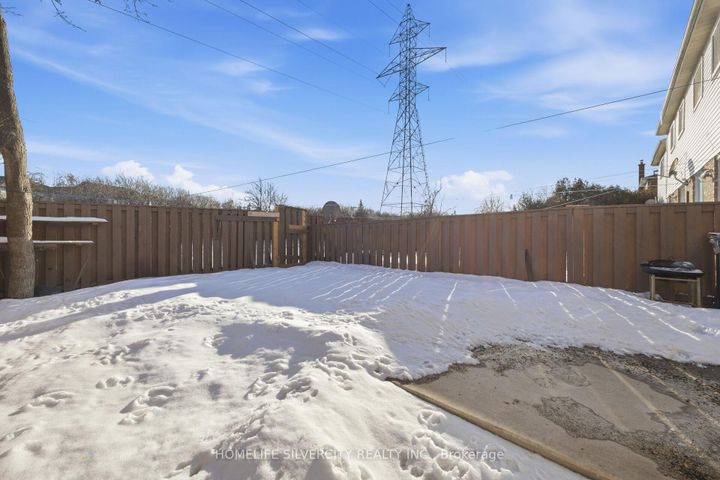 Photo 47 at 77 Tulip Drive, Fletcher's Creek South, Brampton