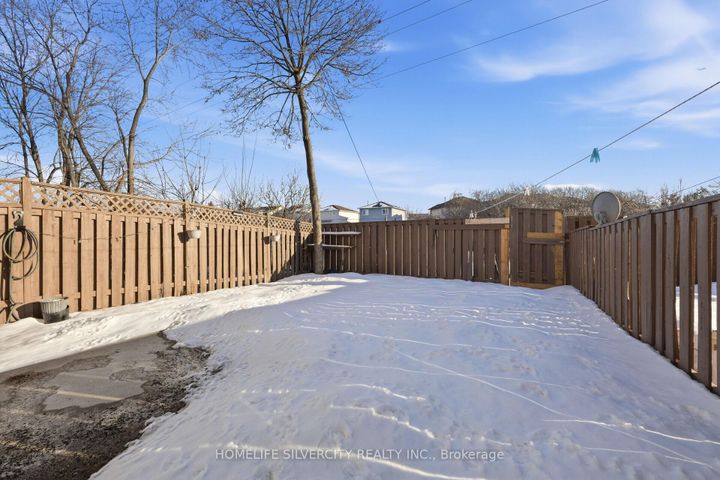 Photo 48 at 77 Tulip Drive, Fletcher's Creek South, Brampton