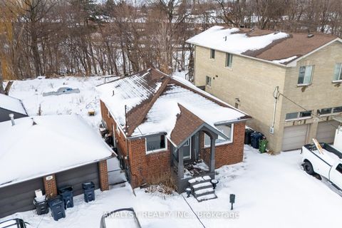 Photo 1 at 266 Calvington Drive, CFB, Toronto