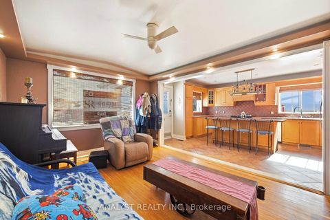 Photo 7 at 266 Calvington Drive, CFB, Toronto