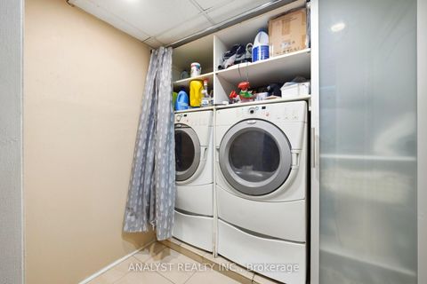 Photo 15 at 266 Calvington Drive, CFB, Toronto