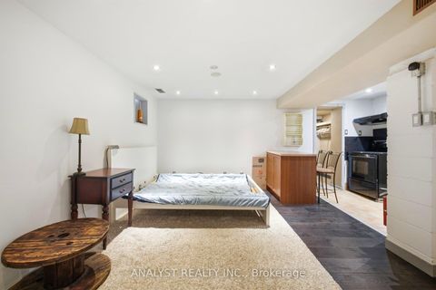 Photo 17 at 266 Calvington Drive, CFB, Toronto