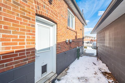 Photo 29 at 266 Calvington Drive, CFB, Toronto