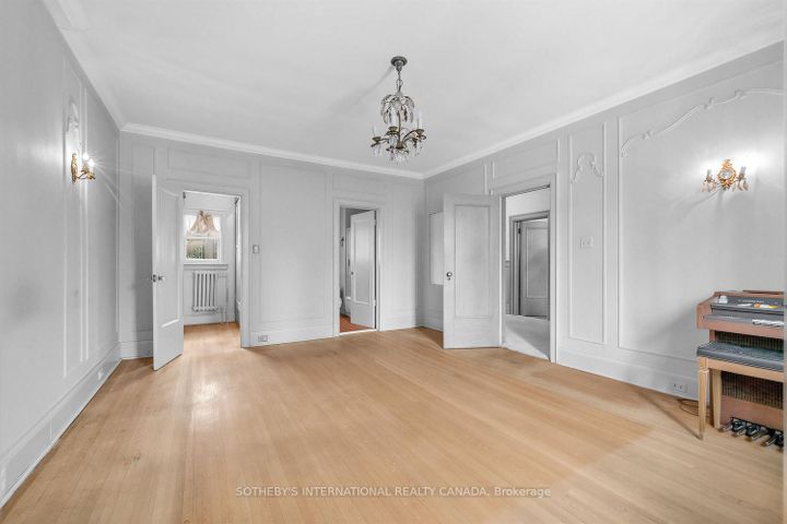 Photo 8 at 10 Gardiner Road, Forest Hill South, Toronto