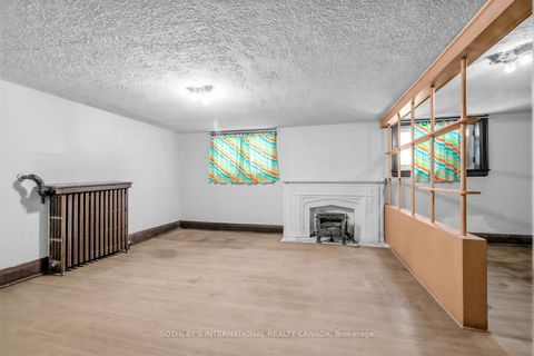 Photo 24 at 10 Gardiner Road, Forest Hill South, Toronto