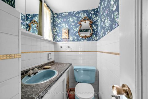 Photo 28 at 10 Gardiner Road, Forest Hill South, Toronto