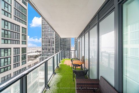 Photo 15 at 1115 - 9000 Jane Street, Maple, Vaughan