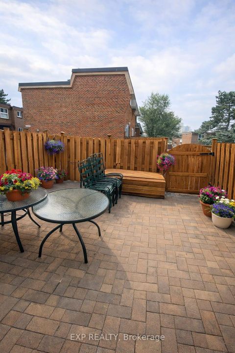 Photo 8 at 111 - 55 Godstone Road, Don Valley Village, Toronto