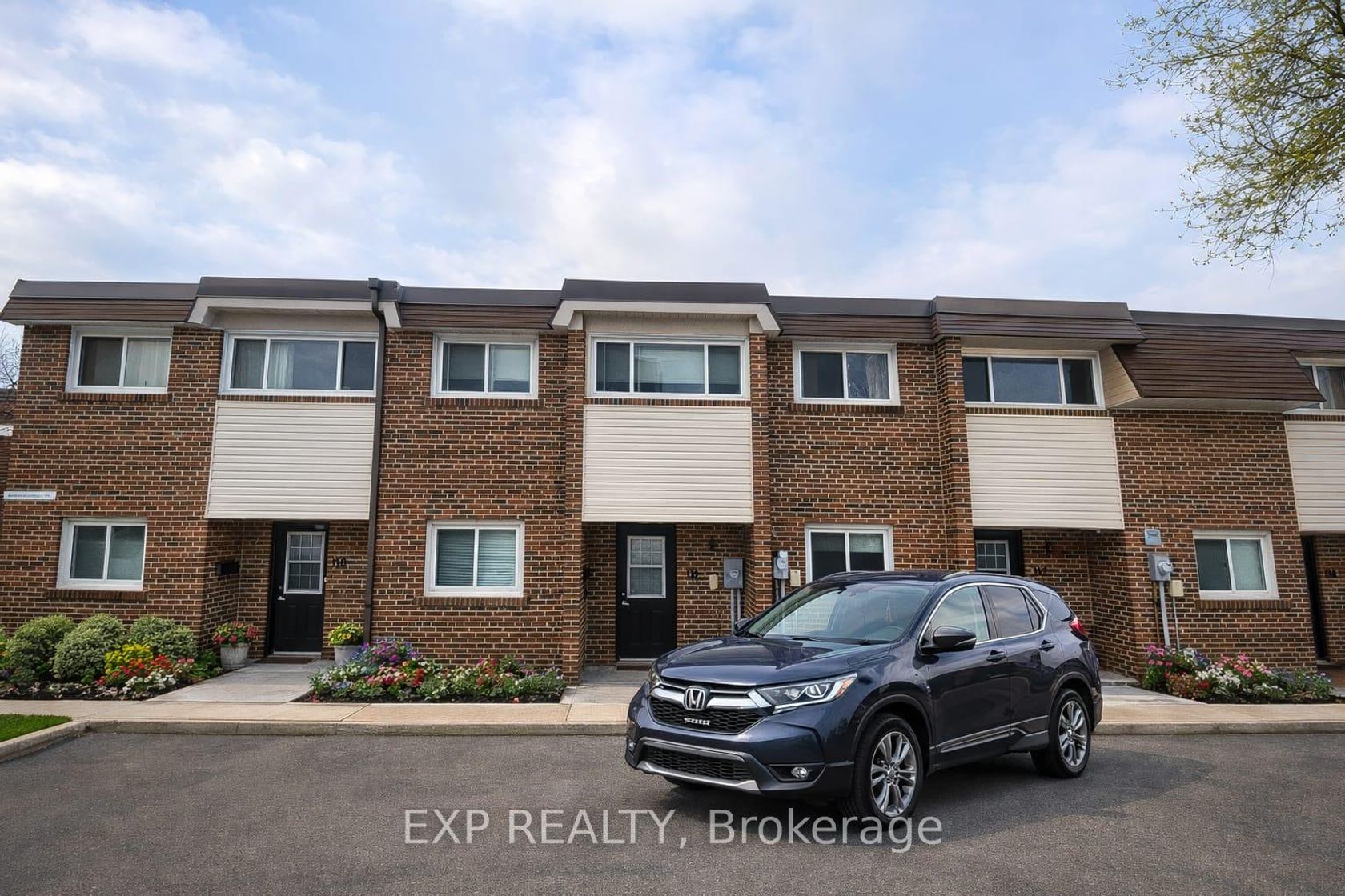111 - 55 Godstone Road, Don Valley Village, Toronto 