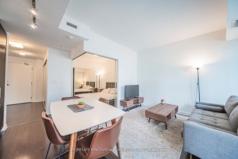 Photo 18 at 1001 - 12 York Street, Waterfront Communities C1, Toronto