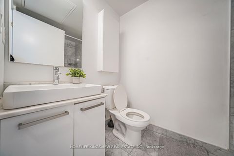 Photo 29 at 1001 - 12 York Street, Waterfront Communities C1, Toronto