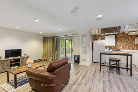 Photo 20 at 1 Bronte Road, Thornlea, Markham