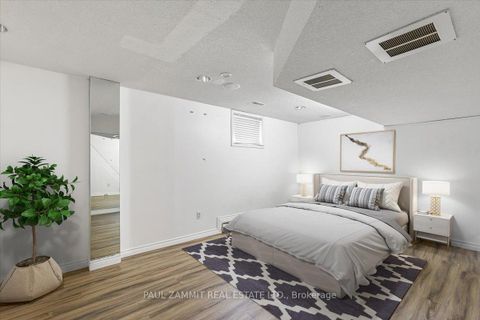 Photo 22 at 1 Bronte Road, Thornlea, Markham