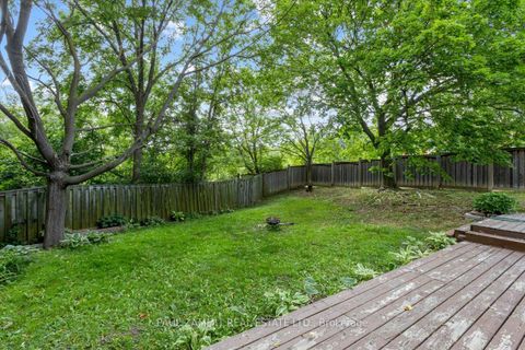 Photo 26 at 1 Bronte Road, Thornlea, Markham