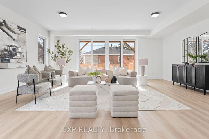 Photo 4 at 124 Dunbar Road, Cooksville, Mississauga