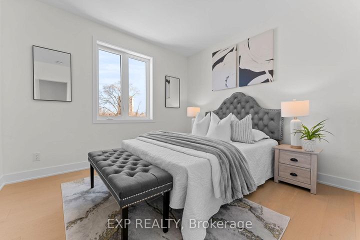 Photo 34 at 124 Dunbar Road, Cooksville, Mississauga