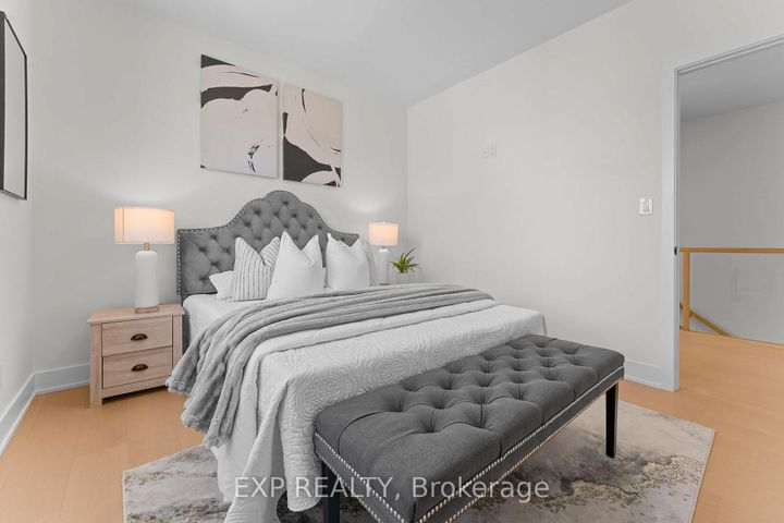 Photo 35 at 124 Dunbar Road, Cooksville, Mississauga