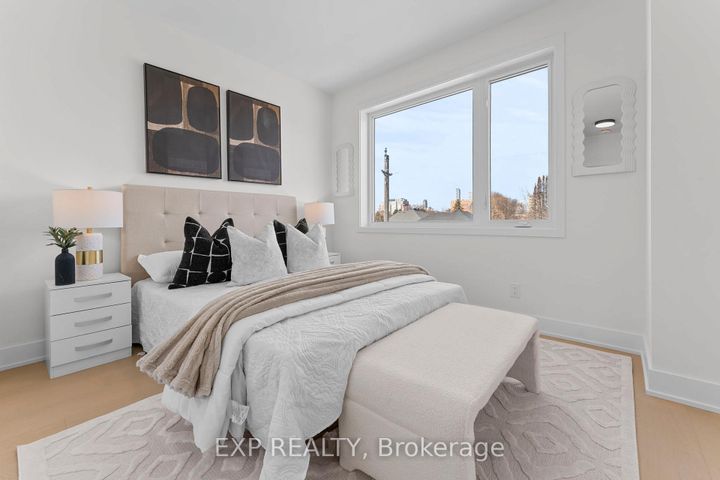 Photo 40 at 124 Dunbar Road, Cooksville, Mississauga