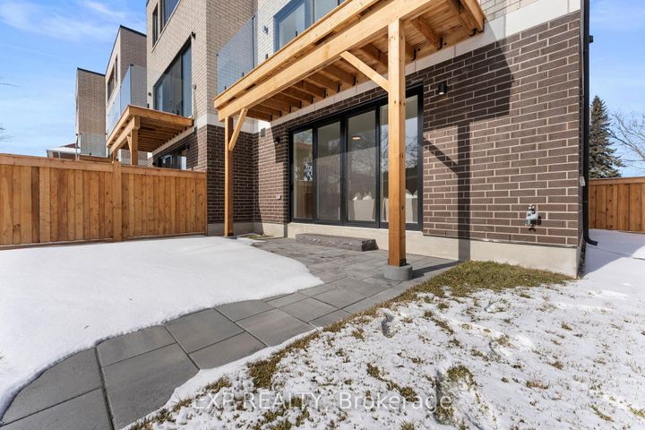 Photo 46 at 124 Dunbar Road, Cooksville, Mississauga