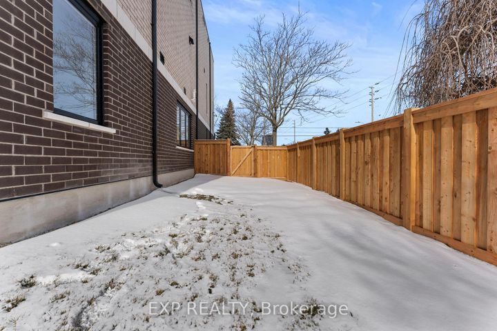 Photo 47 at 124 Dunbar Road, Cooksville, Mississauga