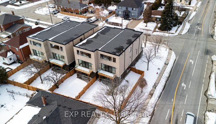 Photo 48 at 124 Dunbar Road, Cooksville, Mississauga