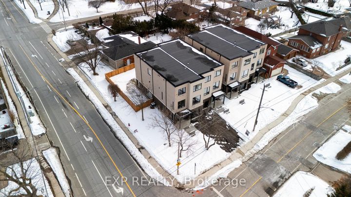 Photo 49 at 124 Dunbar Road, Cooksville, Mississauga