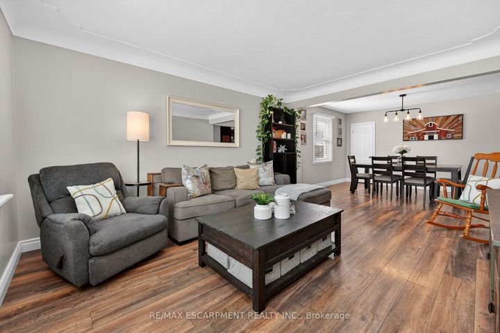 Photo 2 at 290 East 43rd Street, Hampton Heights, Hamilton