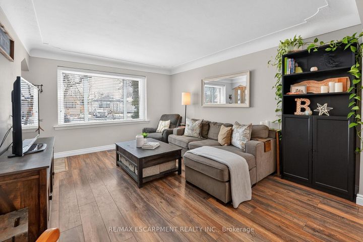 Photo 3 at 290 East 43rd Street, Hampton Heights, Hamilton