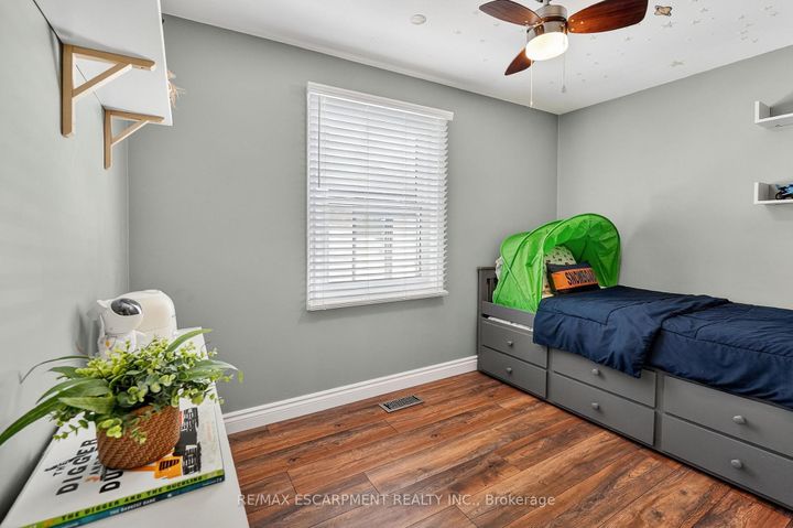 Photo 12 at 290 East 43rd Street, Hampton Heights, Hamilton