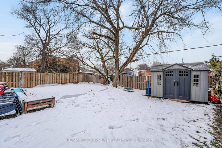 Photo 19 at 290 East 43rd Street, Hampton Heights, Hamilton