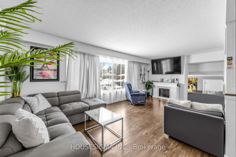 Photo 9 at 691 Fernhill Boulevard, Northglen, Oshawa