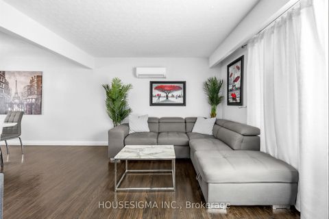 Photo 10 at 691 Fernhill Boulevard, Northglen, Oshawa