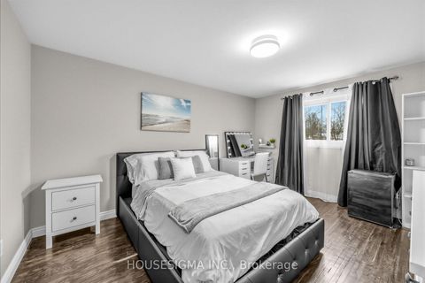 Photo 23 at 691 Fernhill Boulevard, Northglen, Oshawa