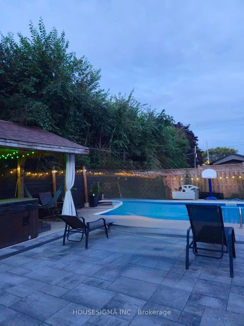 Photo 47 at 691 Fernhill Boulevard, Northglen, Oshawa