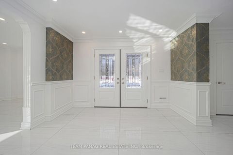 Photo 2 at 133 Arten Avenue, Mill Pond, Richmond Hill