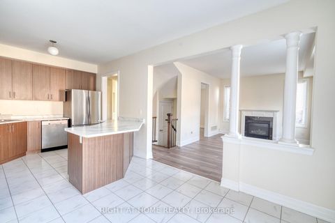 Photo 12 at 17 Mercury Avenue, Keswick South, Georgina