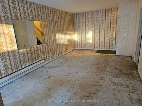 Photo 1 at 161 - 70 Driftwood Avenue, Jane Heights, Toronto