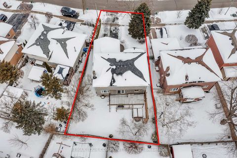 Photo 6 at 28 Camrose Drive, Keswick South, Georgina