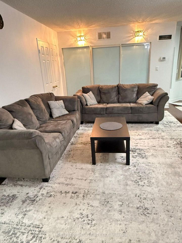 Photo 0 at 409 - 5 Lisa Street, Queen Street Corridor, Brampton