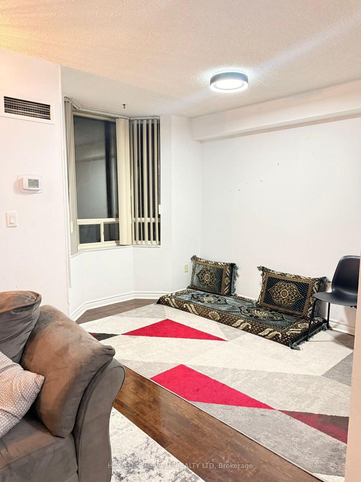 Photo 12 at 409 - 5 Lisa Street, Queen Street Corridor, Brampton