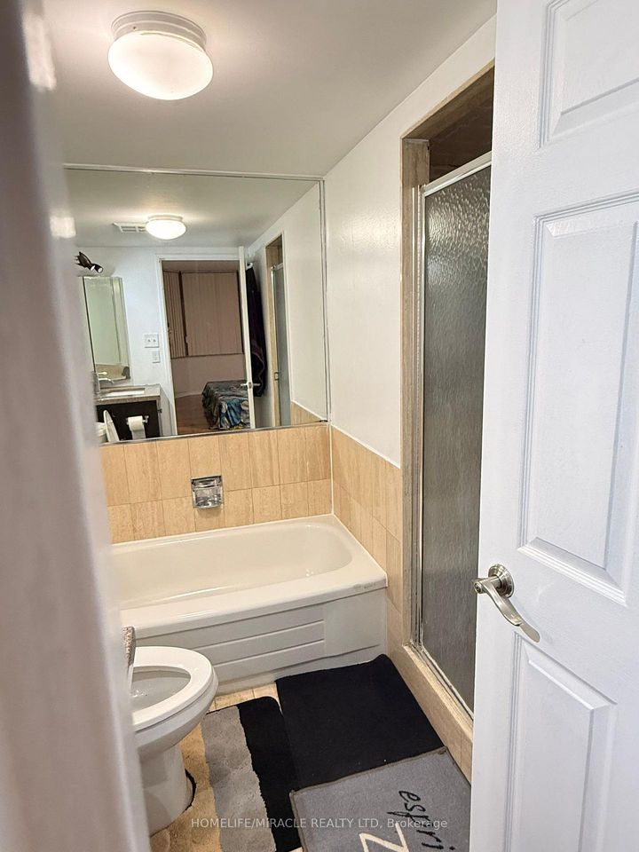 Photo 16 at 409 - 5 Lisa Street, Queen Street Corridor, Brampton