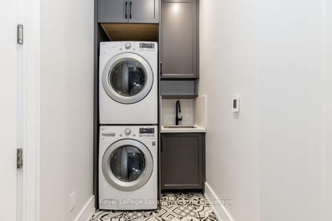 Photo 23 at 22 EAST JOHN Street, Cookstown, Innisfil