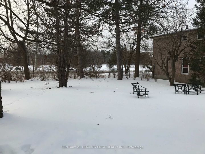 Photo 2 at 150 Doncaster Avenue, Grandview, Markham