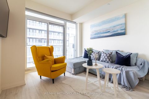 Photo 12 at 1214 - 9000 Jane Street, Vellore Village, Vaughan