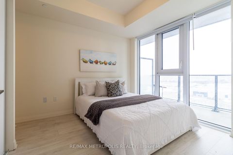 Photo 14 at 1214 - 9000 Jane Street, Vellore Village, Vaughan