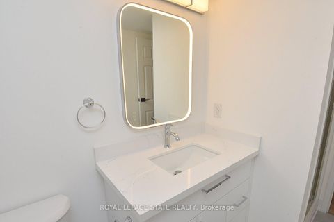 Photo 19 at 519 - 25 The Esplanade, Waterfront Communities C8, Toronto