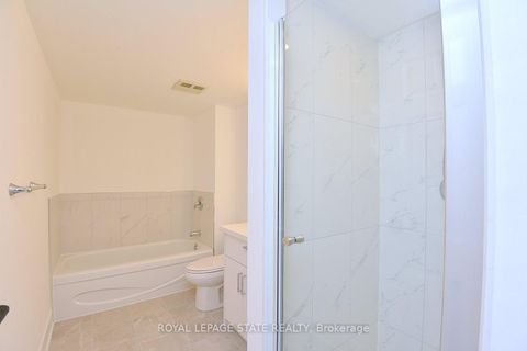 Photo 23 at 519 - 25 The Esplanade, Waterfront Communities C8, Toronto