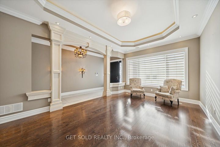 Photo 11 at 7 Tristan Court, Bram West, Brampton