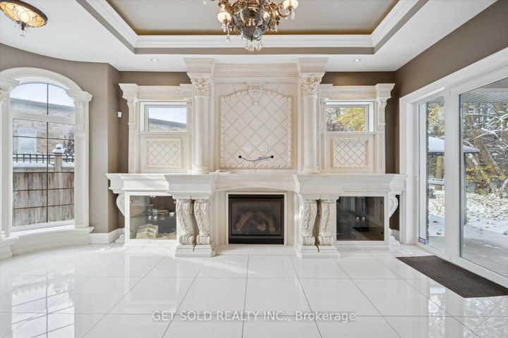 Photo 19 at 7 Tristan Court, Bram West, Brampton